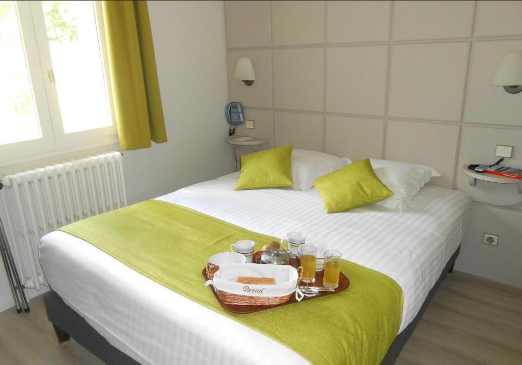 Logis Hotel Le Relais Du Bois Vialotte เลอฌ็องบง-ซูร์-ลีญง ภายนอก รูปภาพ