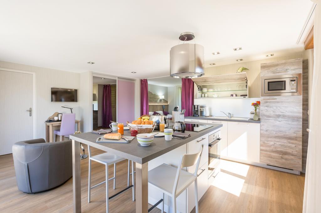 Logis Hotel Le Relais Du Bois Vialotte เลอฌ็องบง-ซูร์-ลีญง ภายนอก รูปภาพ