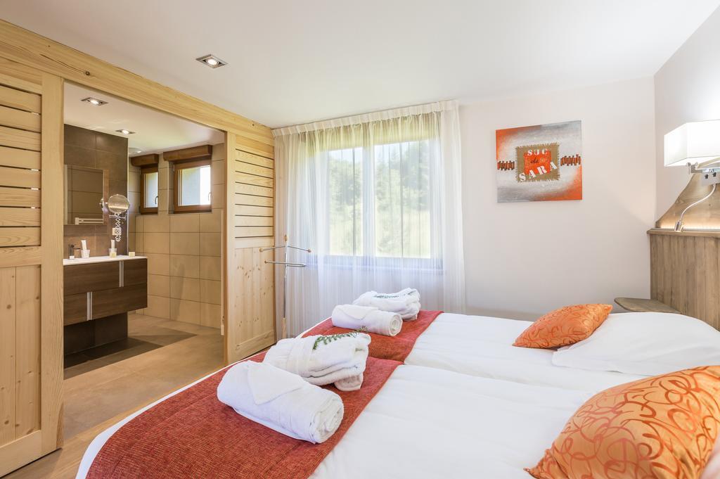 Logis Hotel Le Relais Du Bois Vialotte เลอฌ็องบง-ซูร์-ลีญง ภายนอก รูปภาพ
