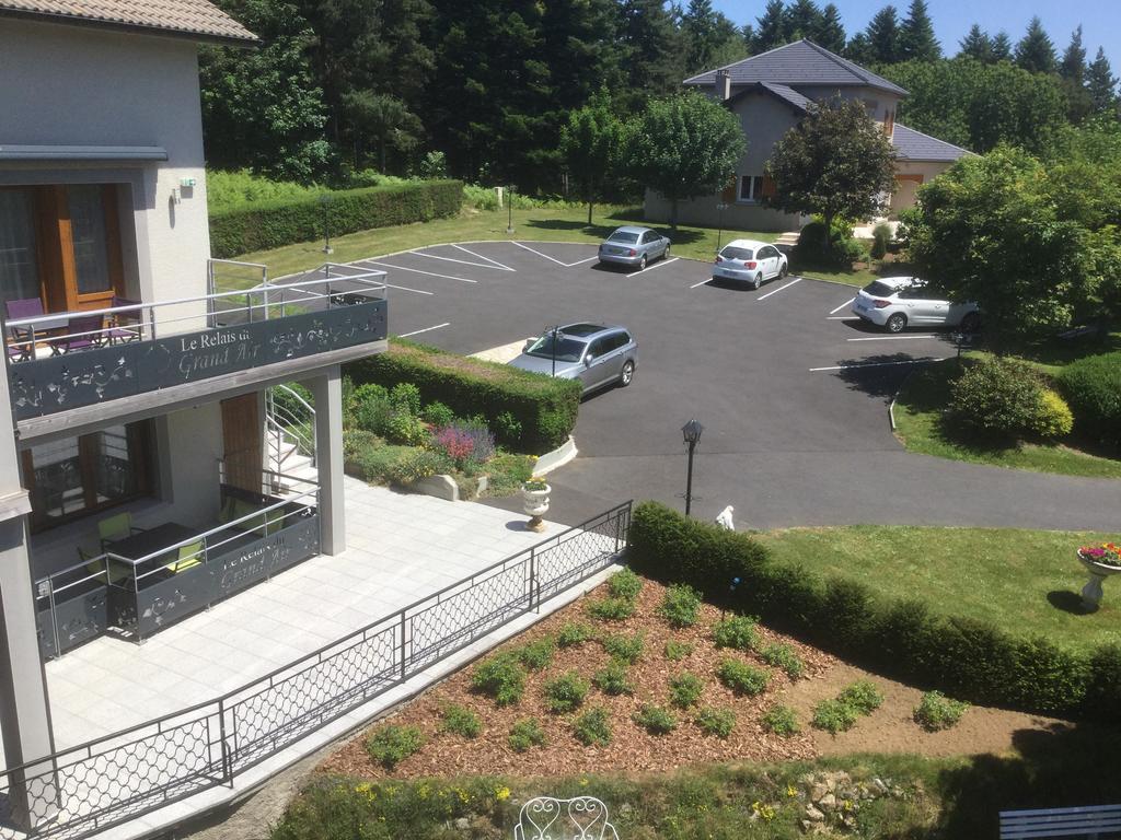 Logis Hotel Le Relais Du Bois Vialotte เลอฌ็องบง-ซูร์-ลีญง ภายนอก รูปภาพ