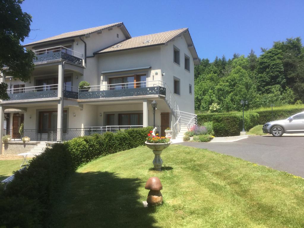 Logis Hotel Le Relais Du Bois Vialotte เลอฌ็องบง-ซูร์-ลีญง ภายนอก รูปภาพ